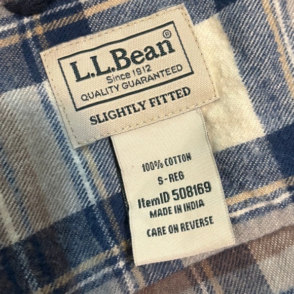L.L. Bean Hooded Flannel - Picture 4 of 7